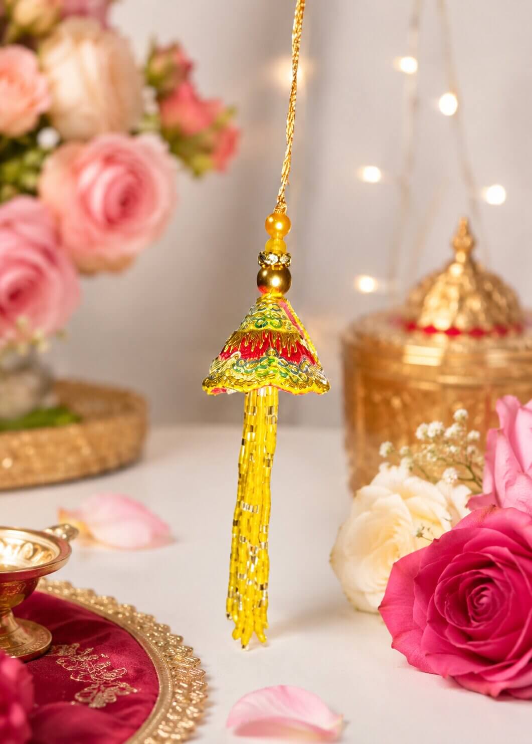 Sunehri Jhalar Lumba Rakhi product image 2