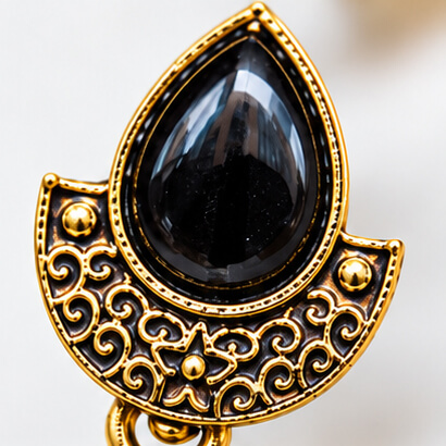 Royal Teardrop Jhumka Chandbali Earrings (Black) product image 2