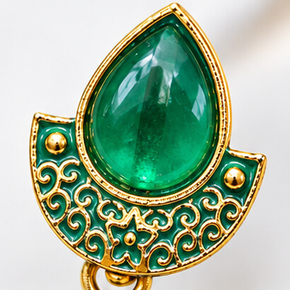Royal Teardrop Jhumka Chandbali Earrings (Emerald Green) product image 4